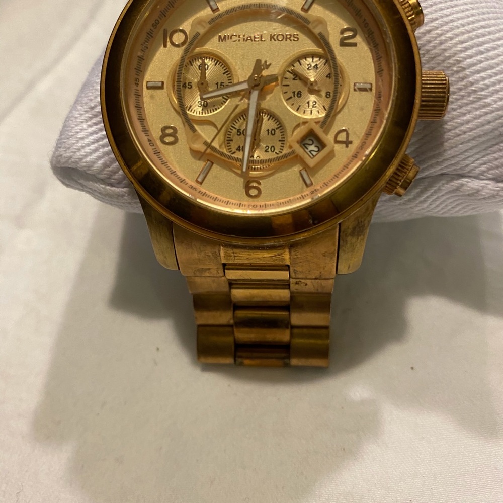 Watch - Picture 3 of 5